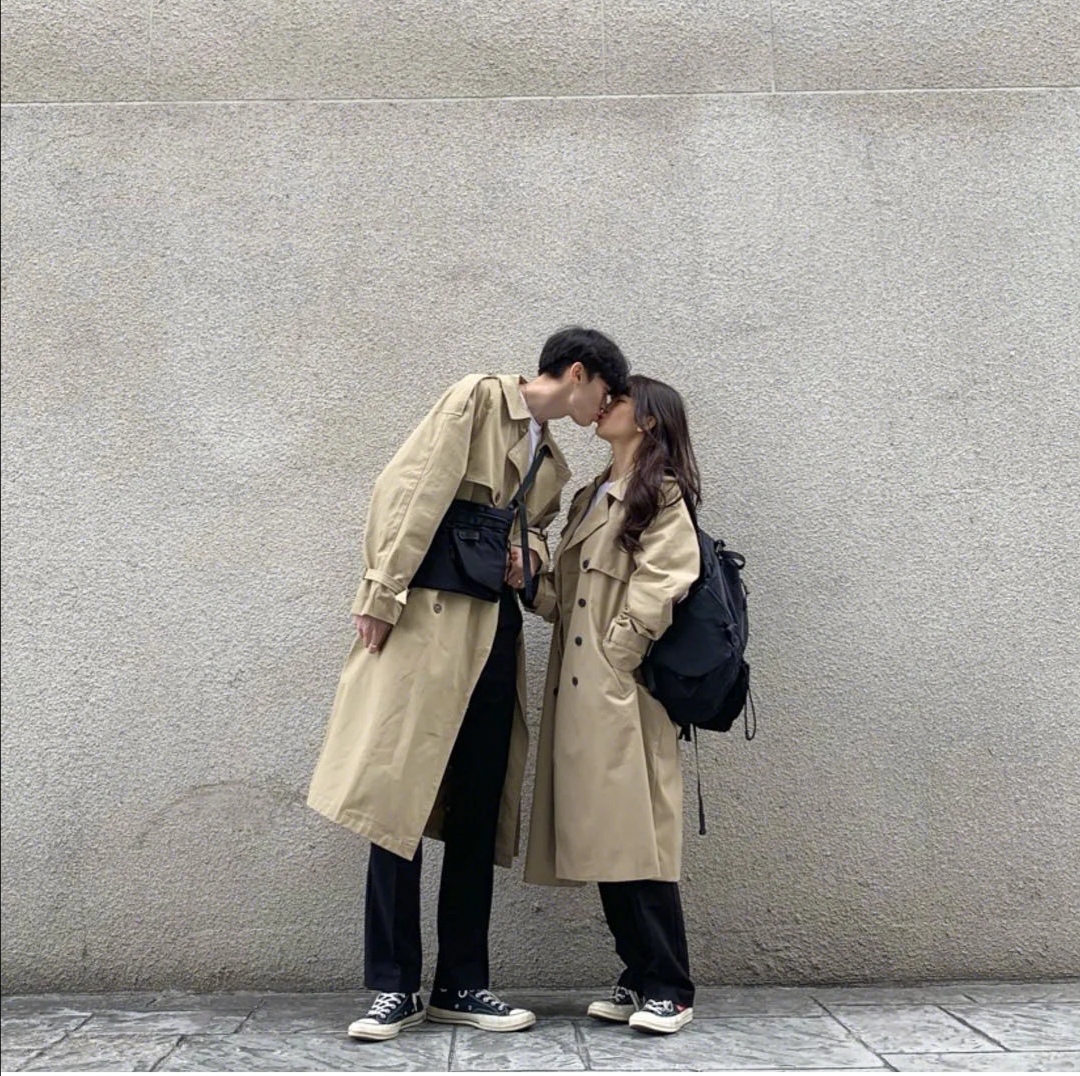 情侣装秀恩爱教程,情侣应该怎么秀恩爱