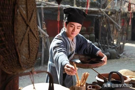 剩女对联上联大全,寡妇出上联瘸子对下联结果太意外