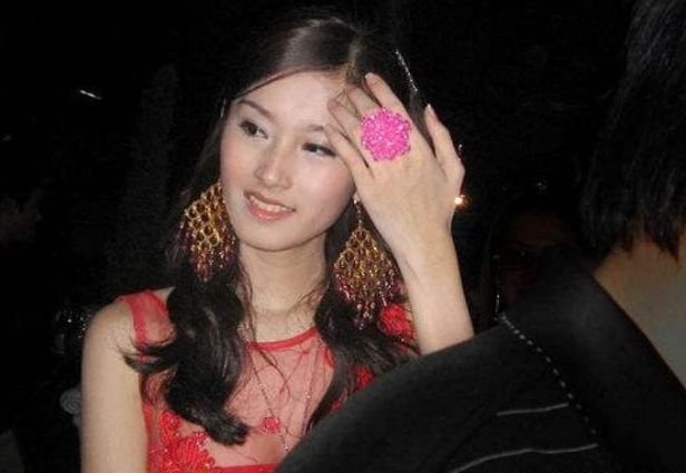 为什么泰国有这么多“人妖”？原因有3：和你想的一样吗？