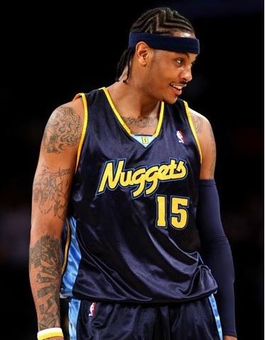 不换脏辫都不知道你能多帅！邓肯退役魅力大增，AI留脏辫才有灵魂