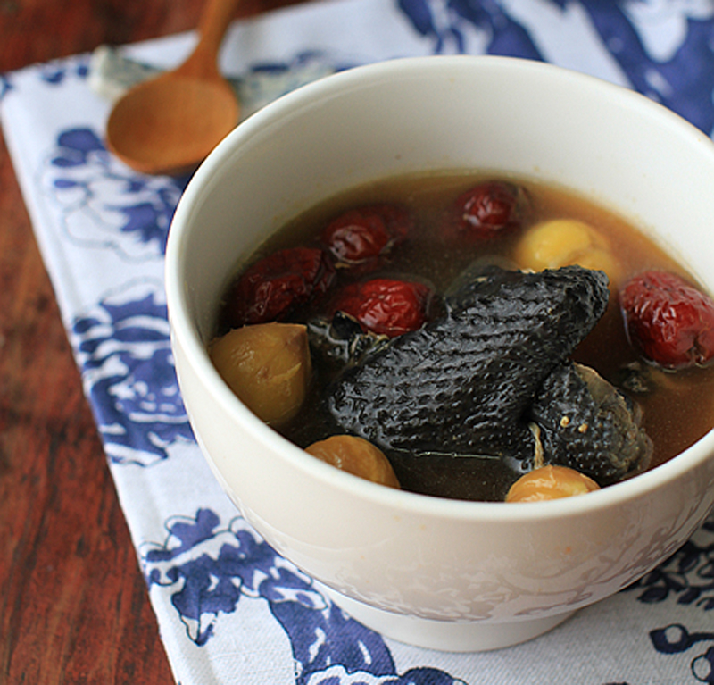 你今天吃鸡了吗？天气转冷，教你10种鸡汤做法，好吃不贵营养丰富