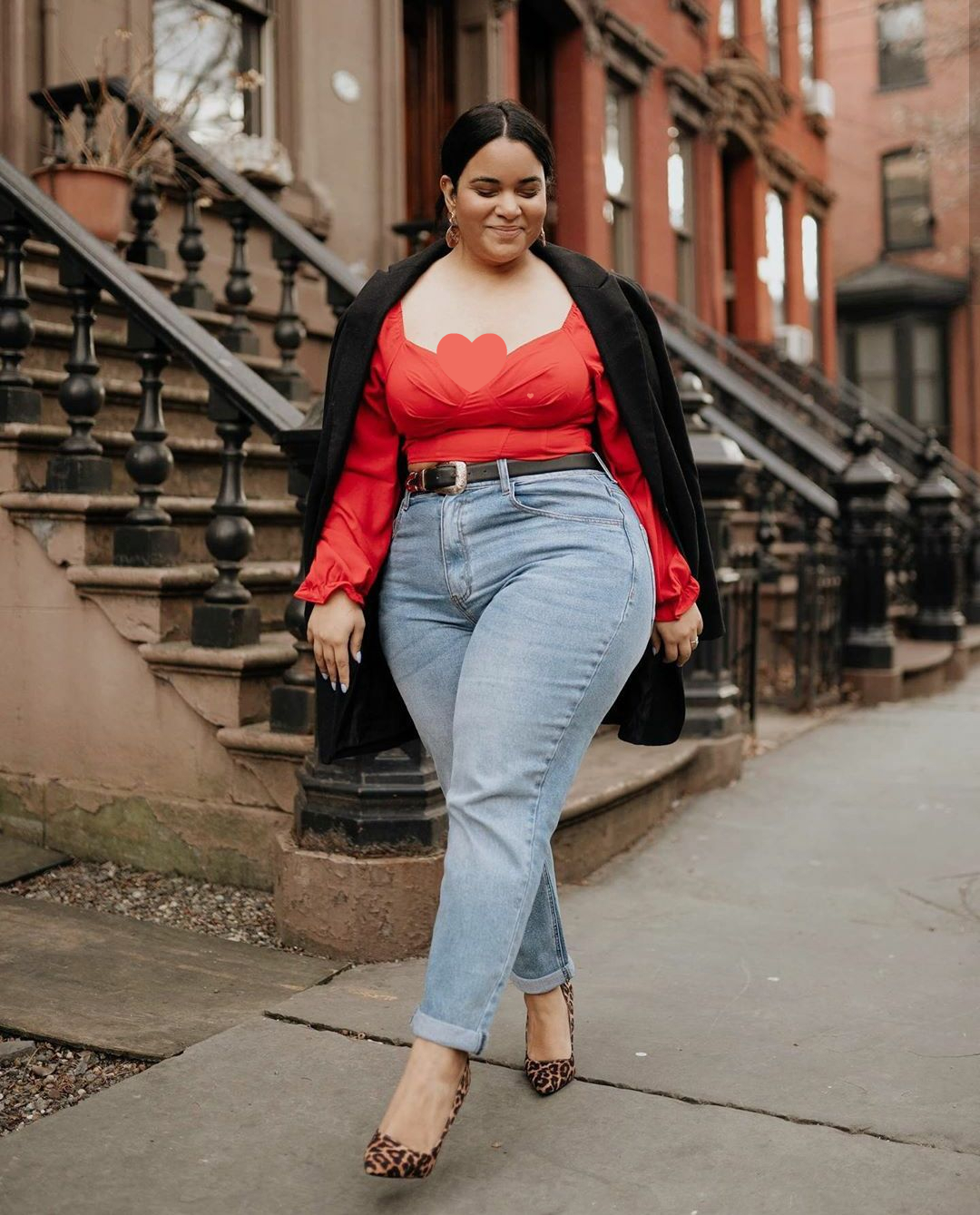 胖就一定不美吗?大码模特酷爱紧身衣,赘肉紧勒仍自信与瘦人比美