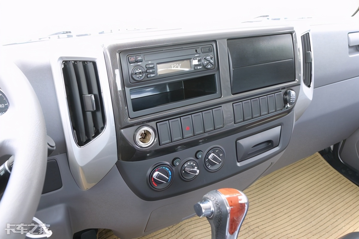 奥铃cts4.2米轻卡新车落地价,奥铃cts150马力最低价