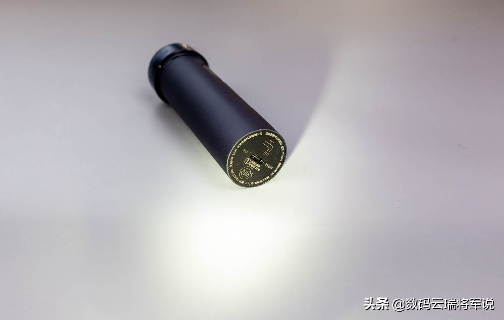 m4强光手电筒,迷你超亮强光手电筒