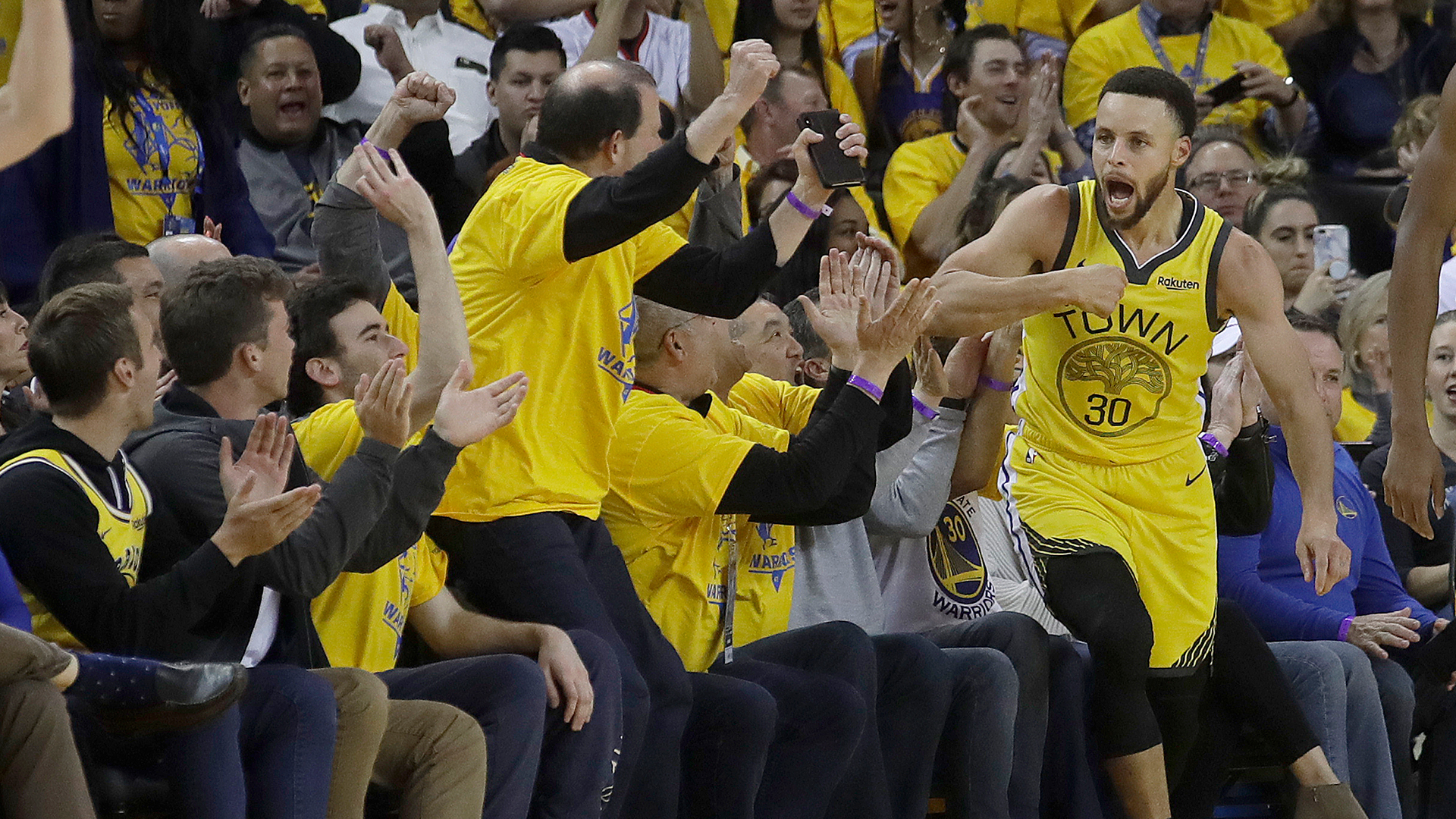 18年勇士351分纪录,勇士35分大逆转