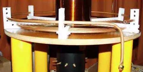 特斯拉线圈都能点亮什么,特斯拉线圈上手