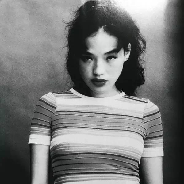 7位一脱成名的“风月女星”,有人幸福美满,有人生活贫苦