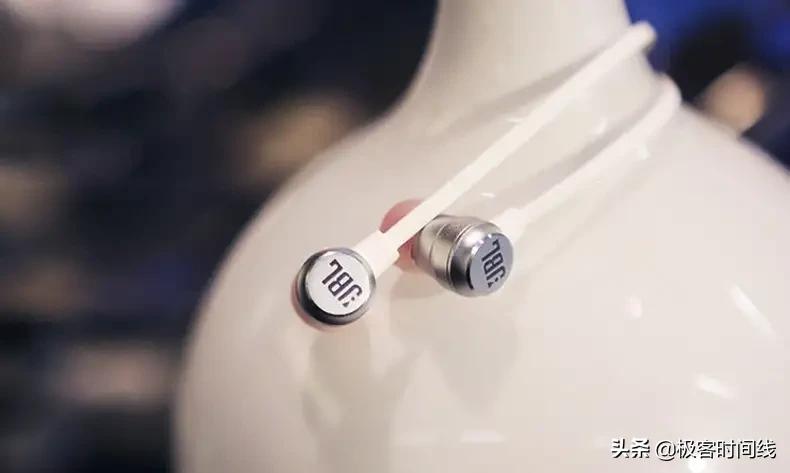 入耳式耳机舒适度测评,体验感好的耳挂式耳机