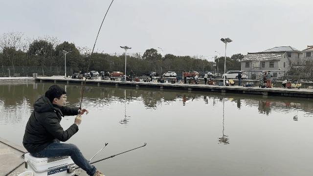 鲫鱼竿哪个牌子的好,国产鲫鱼竿哪个牌子最好