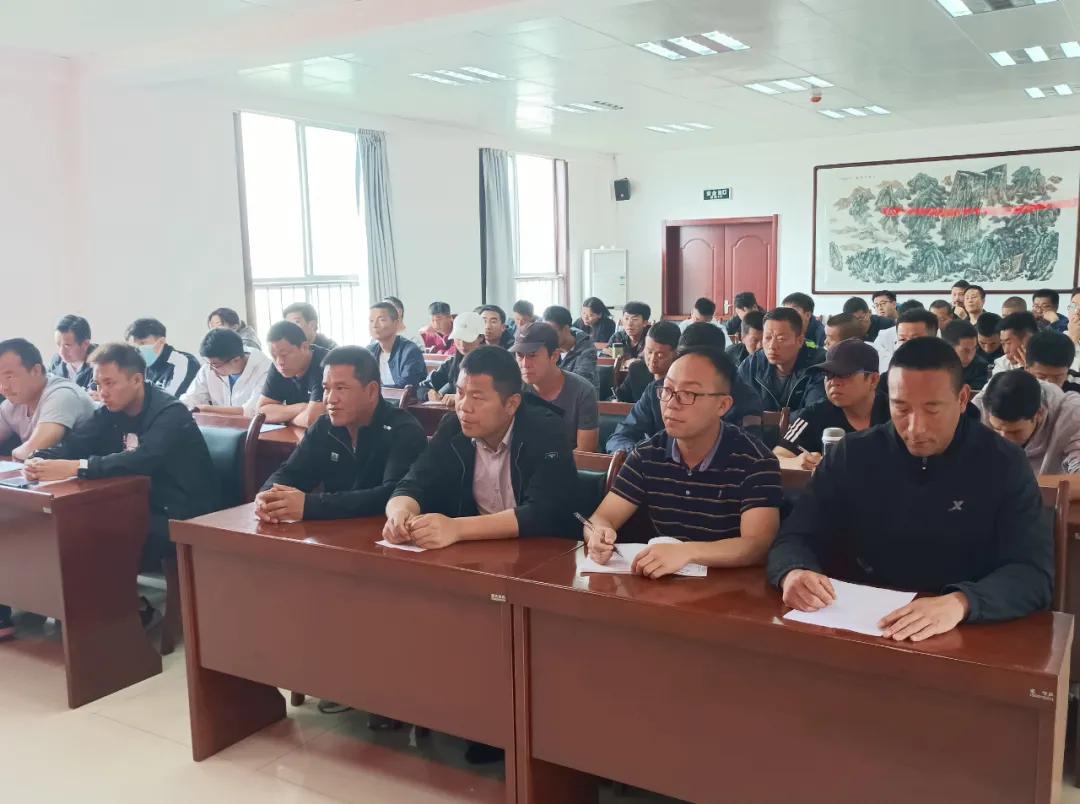 临渭区教育局召开渭南四区一市第五届青少年校园足球邀请赛暨临渭区第六届青少年校园足球比赛赛前联席会