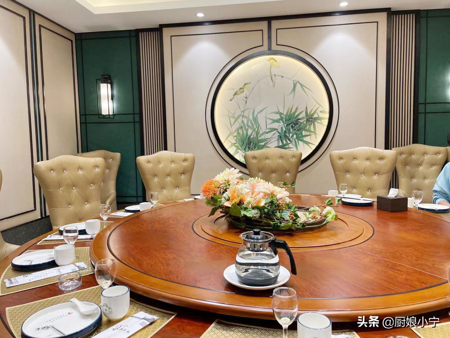 龙抬头，两个侄子过生日，1桌饭菜花880，弟妹不高兴了