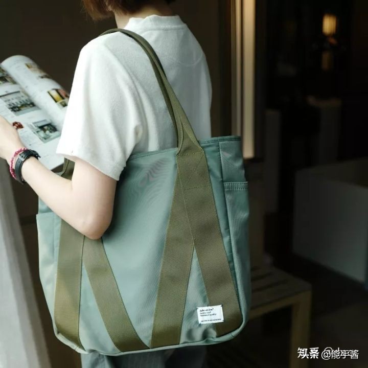 夏季穿搭配饰男生,男生配饰搭配技巧高级感