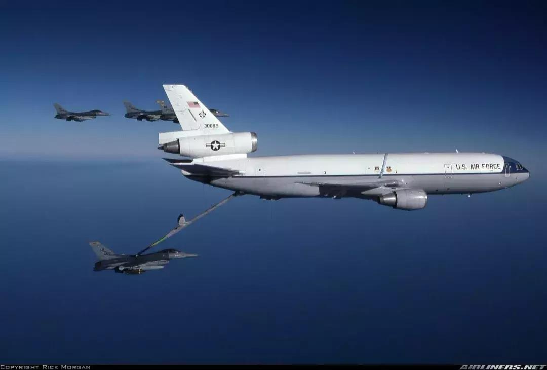 各国加油机数量对比 (美国各个种类加油机有多少架)