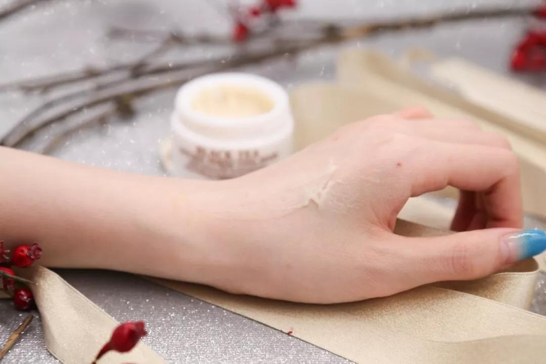 好用的补水保湿贴片面膜,推荐好用的面膜用了不觉得油腻