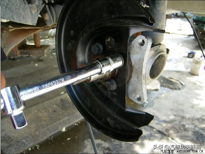 老普桑后轮鼓刹更换视频,老款桑塔纳鼓刹更换视频教程