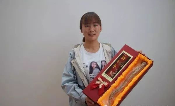 五六个月，五六十个村民微商干了上百万平顺县电商扶贫微商村纪事