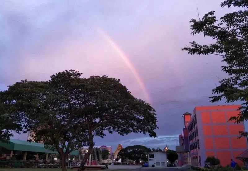 为什么现在好多人选择去泰国上学,为什么很多人选择去泰国