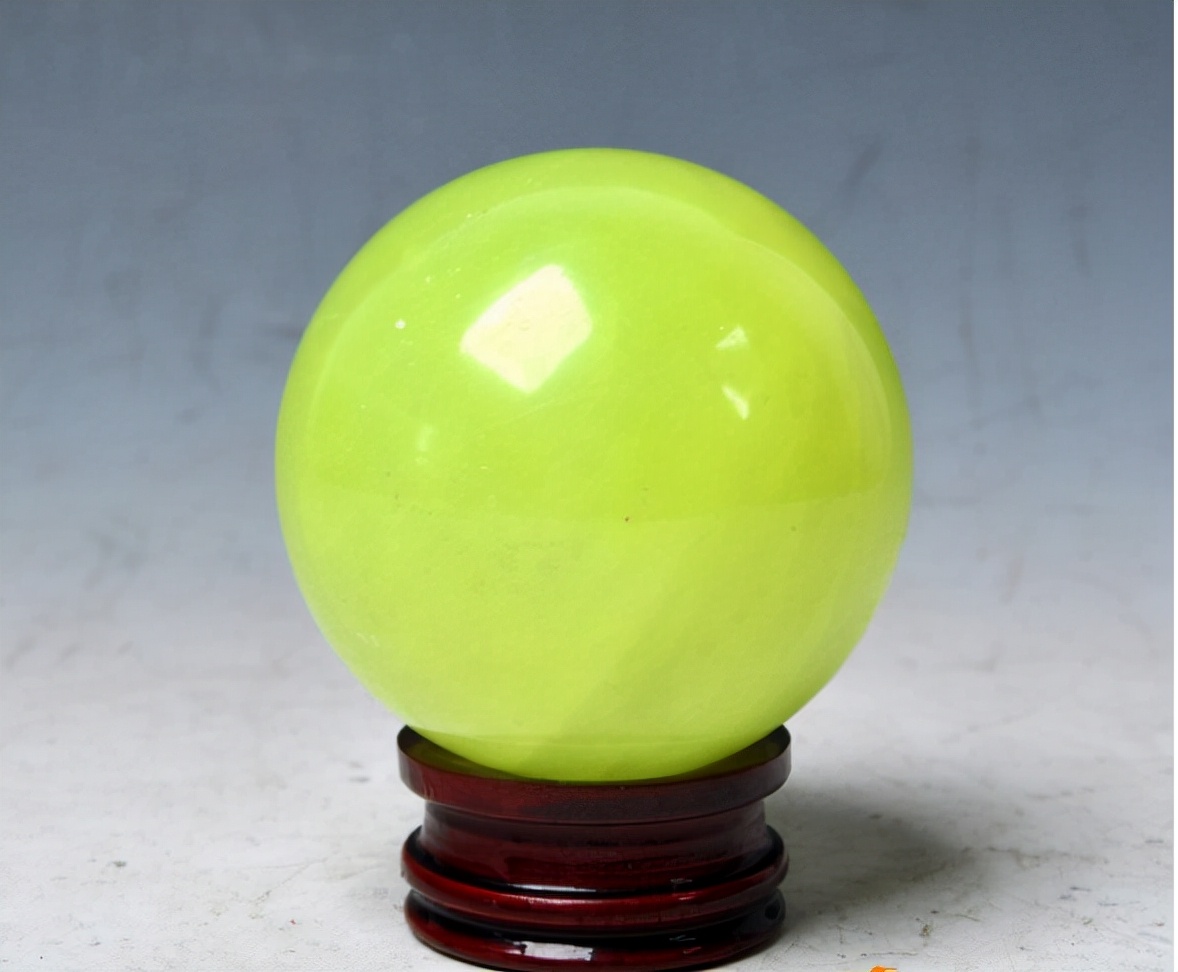 浙江发现500万吨夜明珠，矿床会产生辐射吗？对人体是否有害？