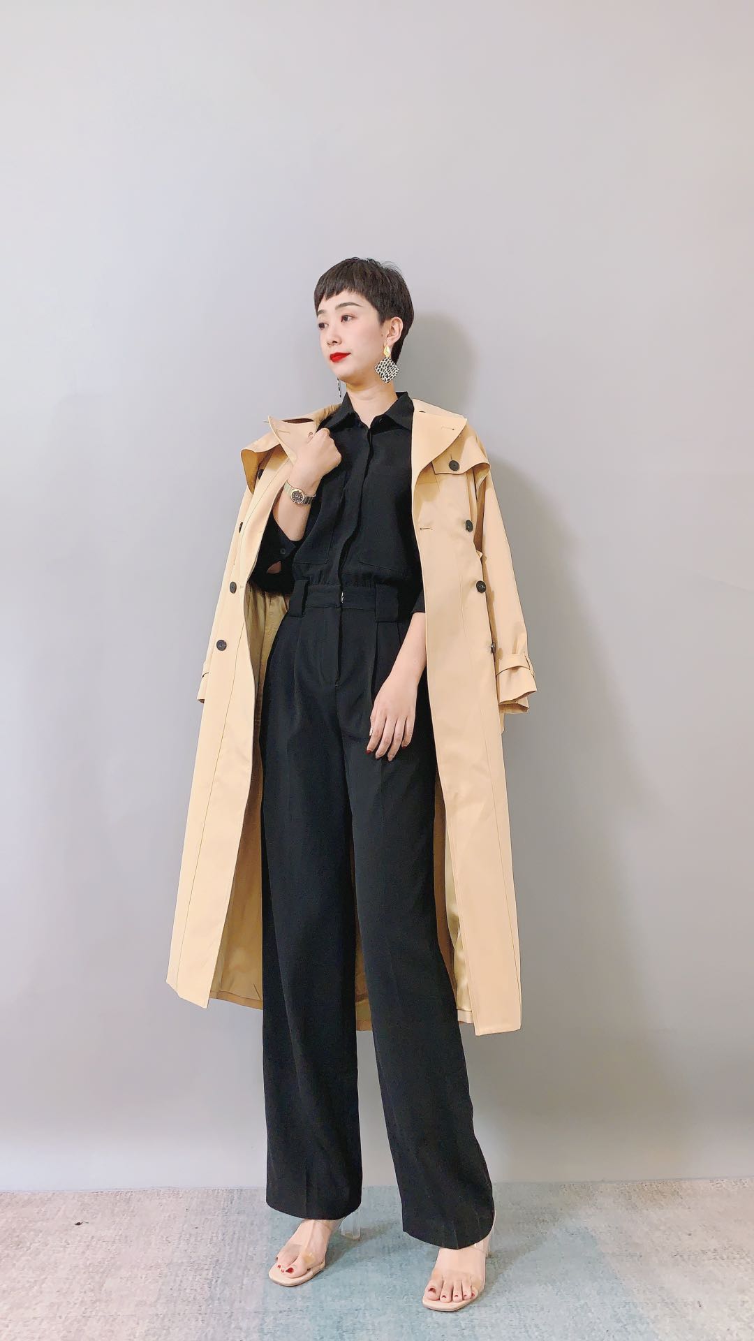 50岁穿洋气时髦风衣,各种款式风衣穿搭全图片