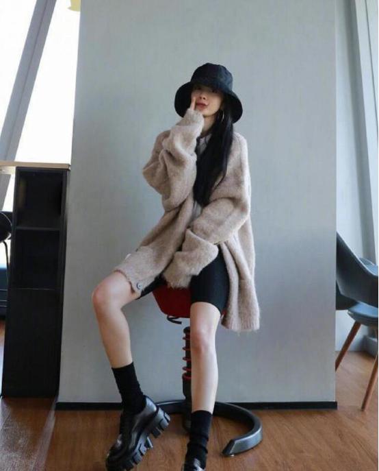 百慕大松紧腰短裤,百慕大短裤女裤