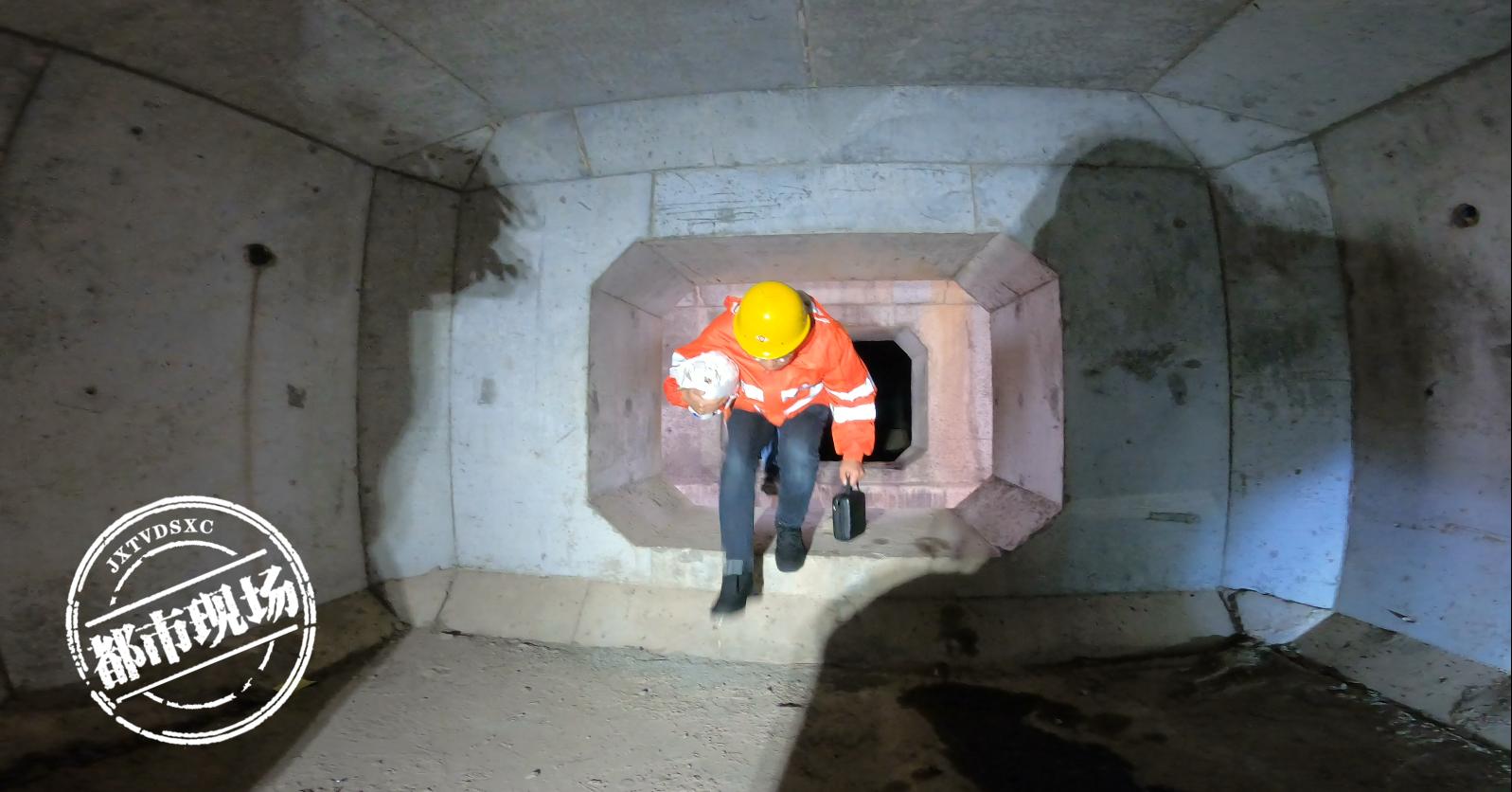 九江：他们工作时，脚下是惊涛骇浪，头顶常有列车驶过