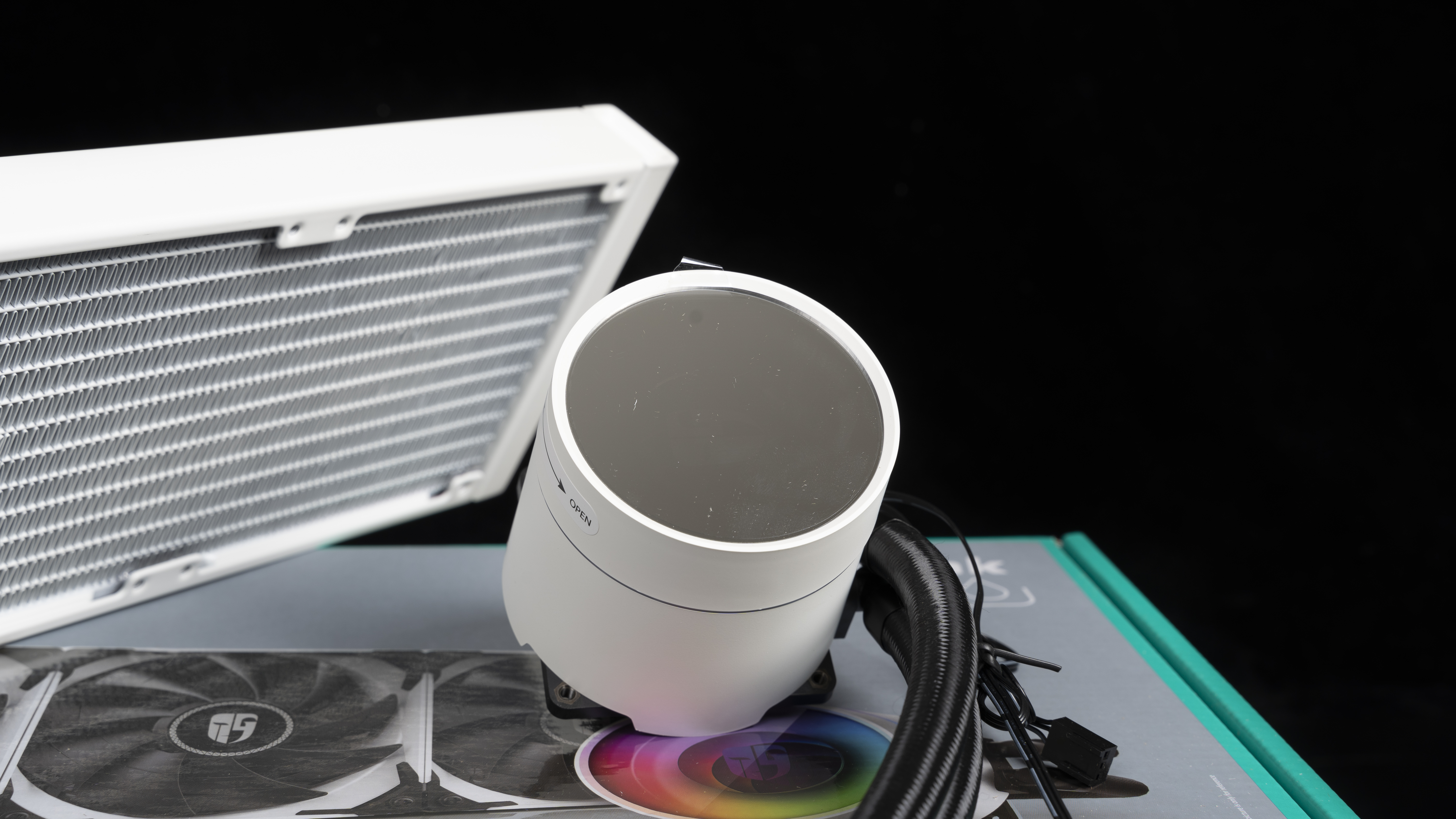 i9-12900K+ROGSTRIXZ690-E开箱测试，对比11900K提升巨大