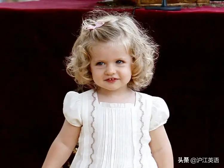 西班牙最年轻女王讲白话,西班牙未来女王纪录片