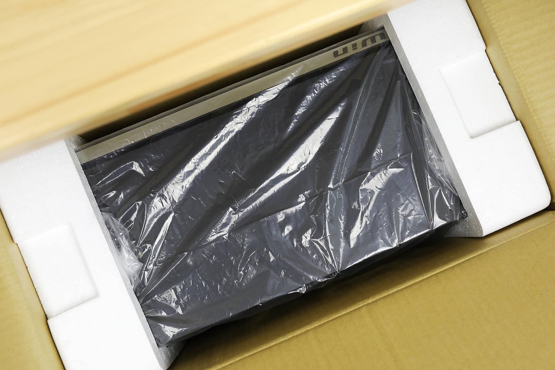 颜值、空间、散热，统统都有，迎广216中塔式机箱体验