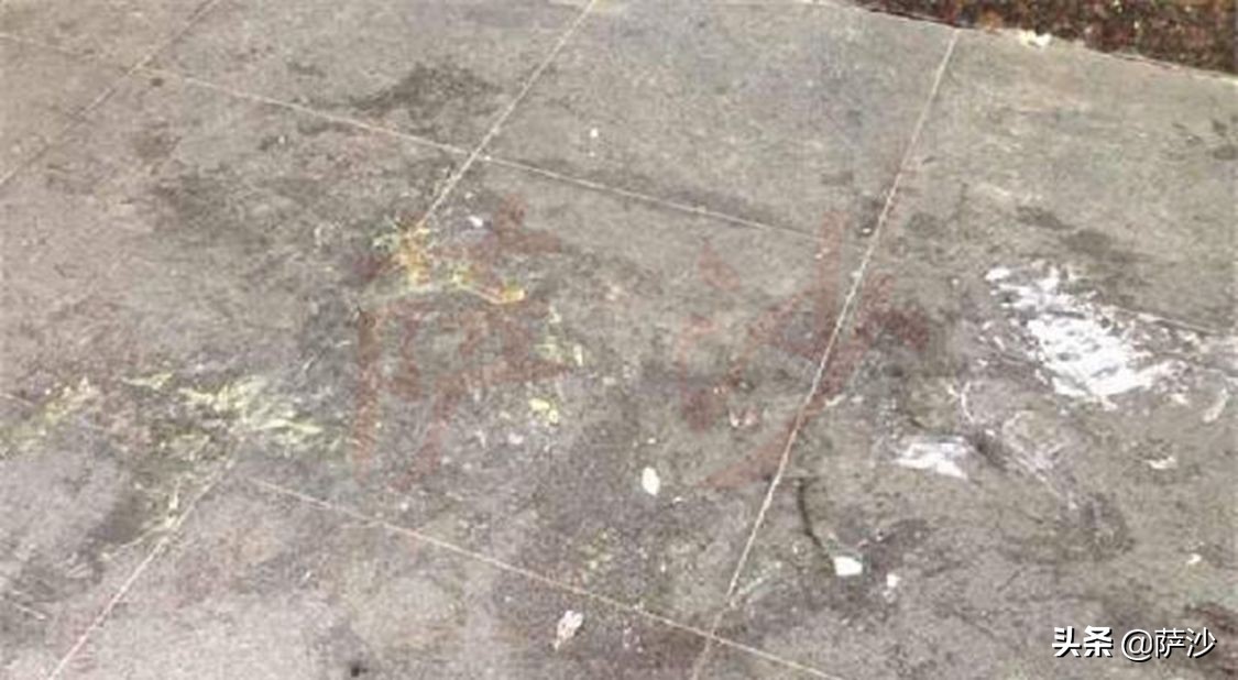 婚外孽缘让女教师对无辜女童泼硫酸：90年代杨晓霞残害儿童案件