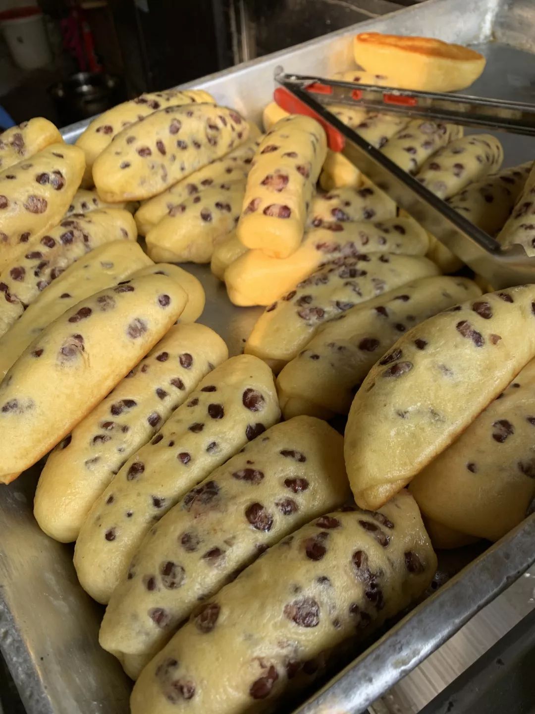 瑞思拜，为红糖馒头排队两小时的成都人