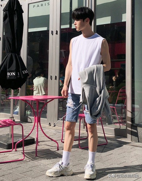 夏季男生polo帅气穿搭,男生夏季最潮流穿搭