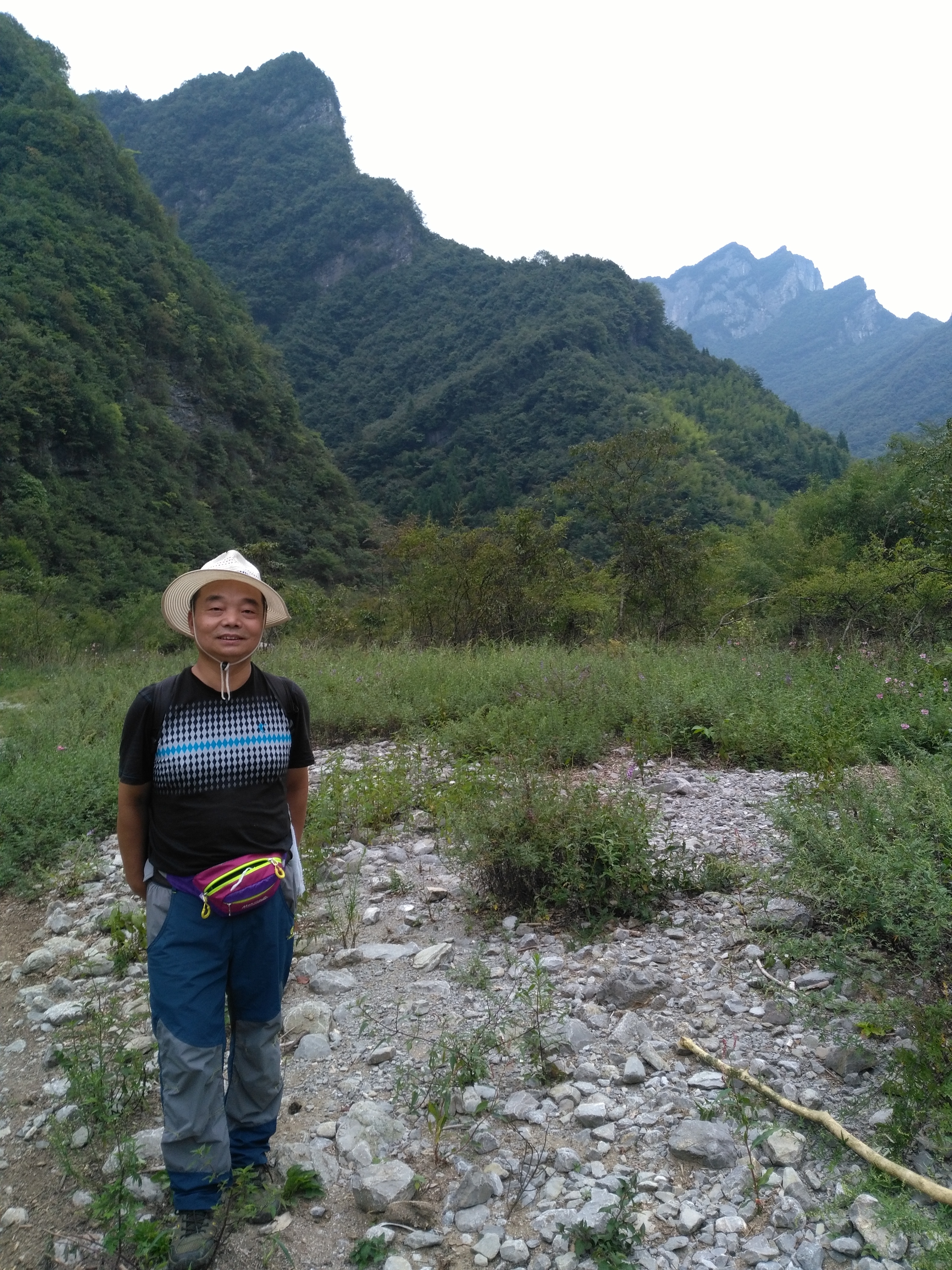 西漂湾瀑布群,建始西漂湾瀑布群