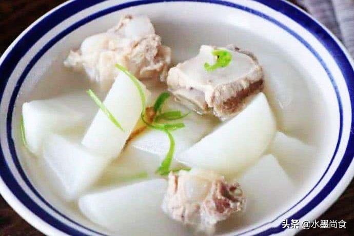 白萝卜怎样炖汤才能又甜又软,如何让白萝卜炖汤脆脆的