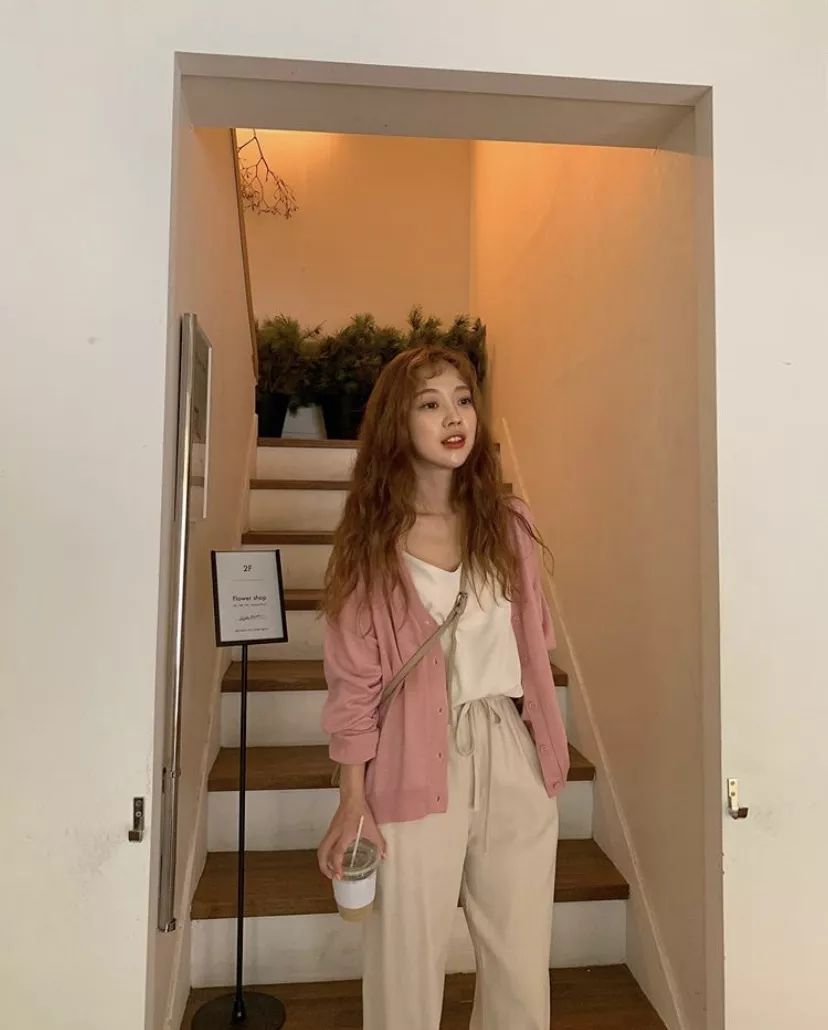 奶奶衫直筒裤搭配图,奶奶衫最洋气的搭配