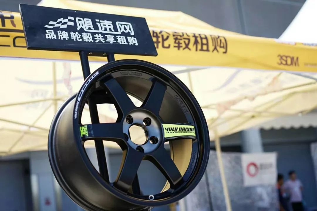 玩改装车的骚年们，没有一套精致的轮毂都不好意思出门！