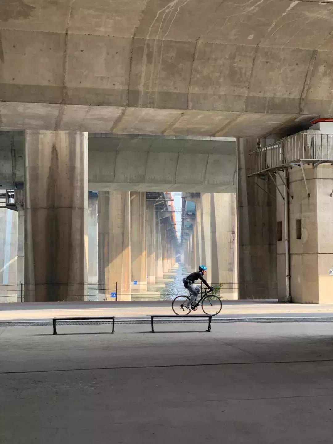 自己去韩国买便宜还是代购便宜,去韩国代购怎么走便宜