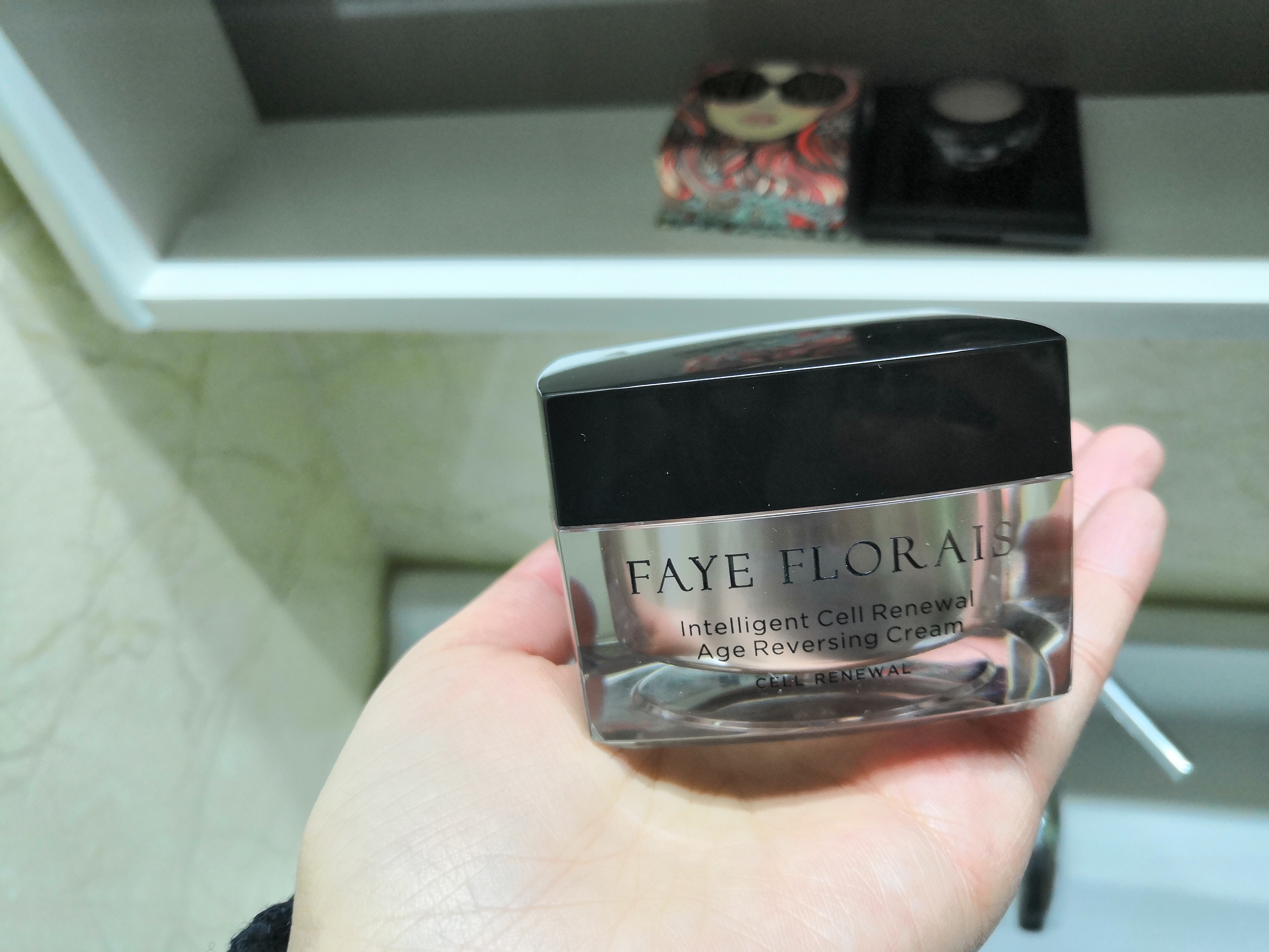 孕妈不能用的护肤品成分有哪些 (孕期护肤品如何选慎用成分)