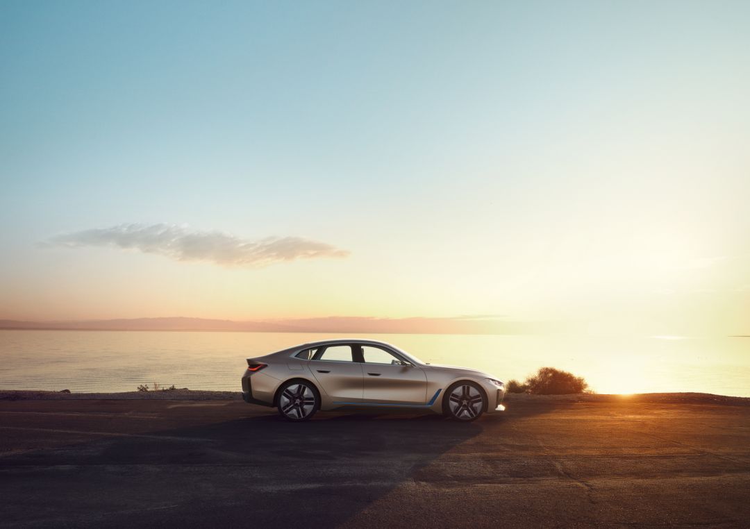 宝马i4vs特斯拉,宝马i4智能驾驶对比特斯拉