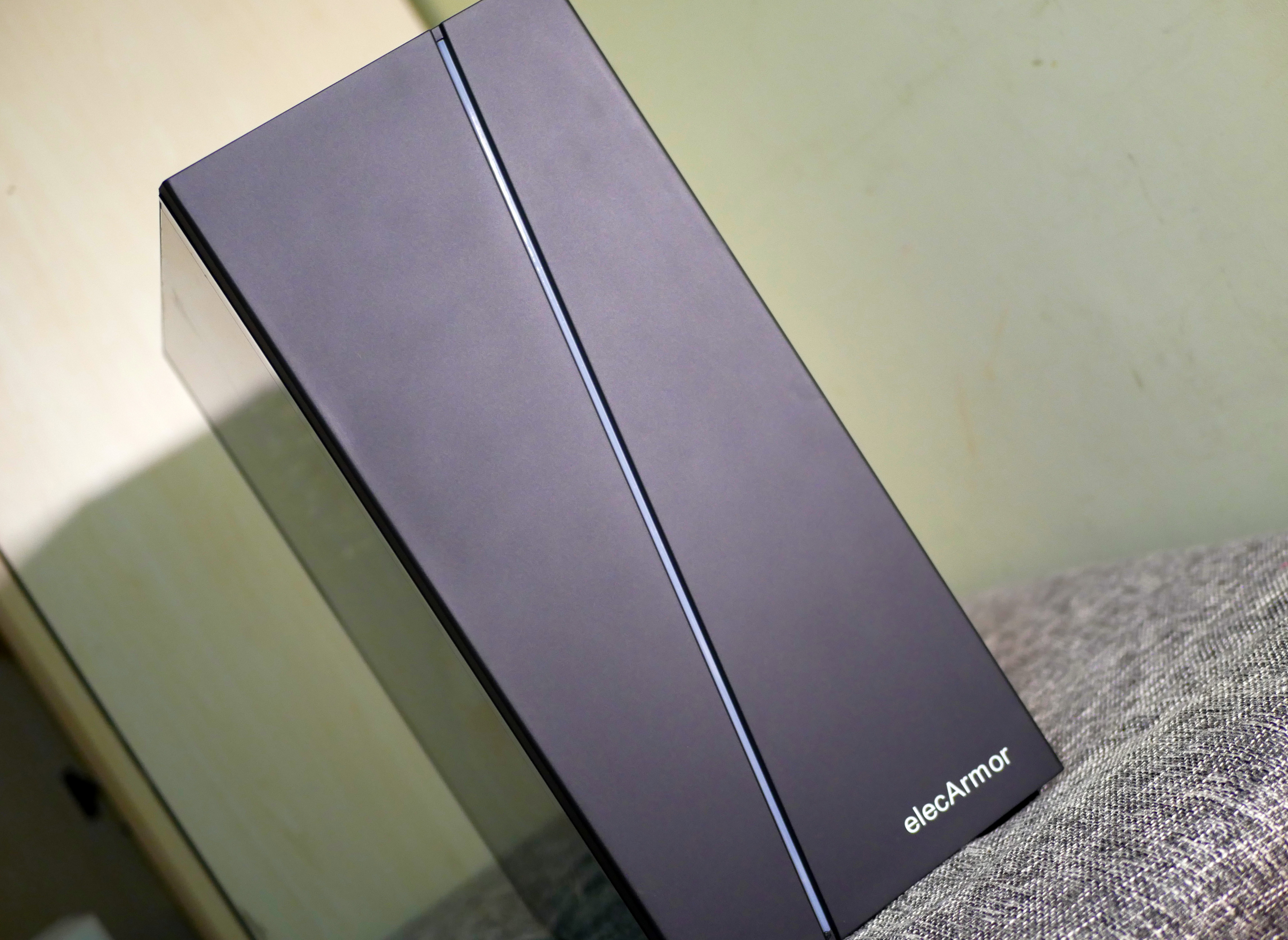 RGB机箱怎么玩？电铠DK104、650W超级巨龙S6模组电源体验