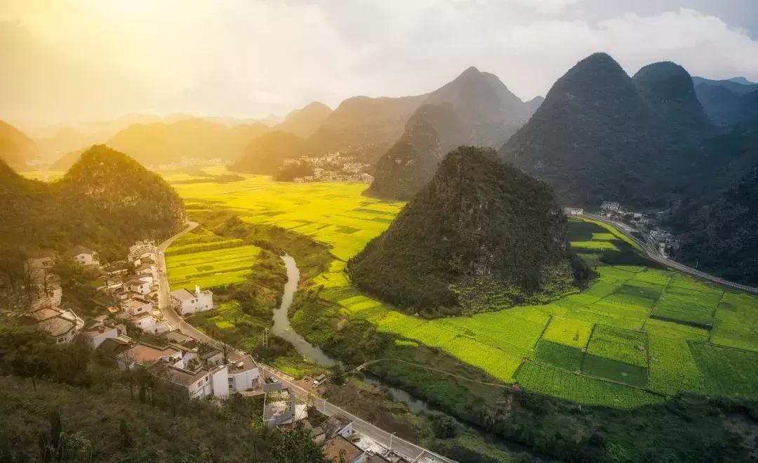 贵州黔东南为什么那么火,黔东南在贵州算不算穷的地方