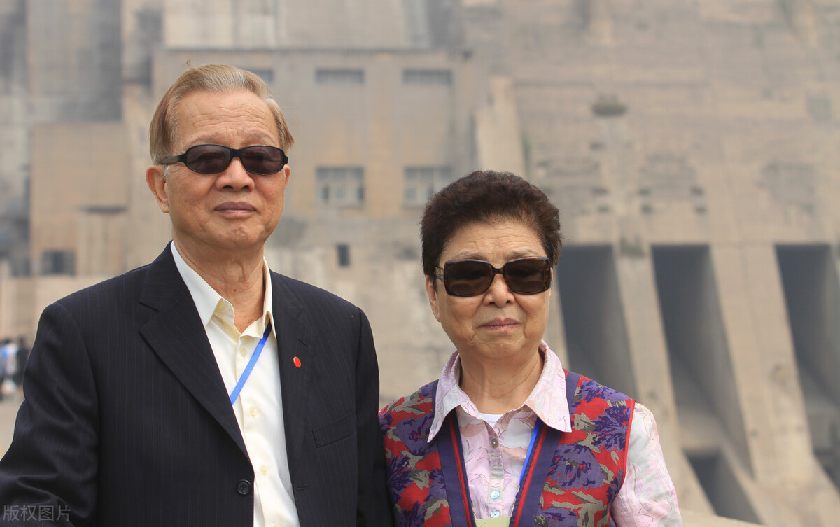 面对出轨的老公如何重新建立信任,面对丈夫出轨如何自救小说