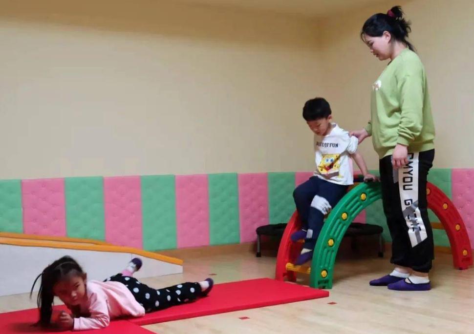 孩子感觉统合出了问题该怎么办,孩子感觉统合失调怎么训练