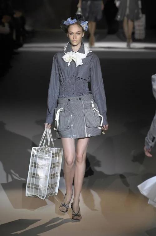 痰盂变果篮,痰盂被人玩出了新花样