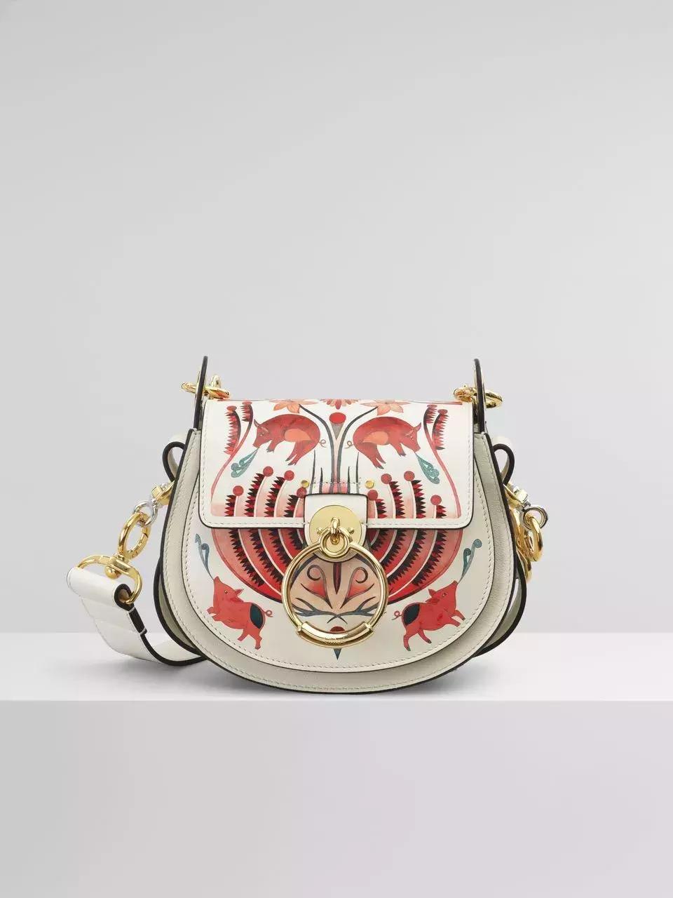 猪猪女生必备100种单品,猪猪女孩本命年必备款