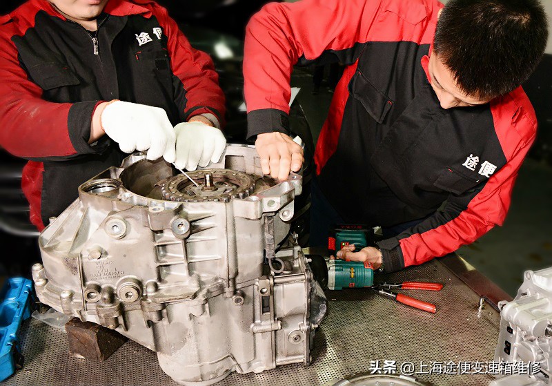 高尔夫dq200干式双离合报6挡故障,高尔夫dq250变速箱