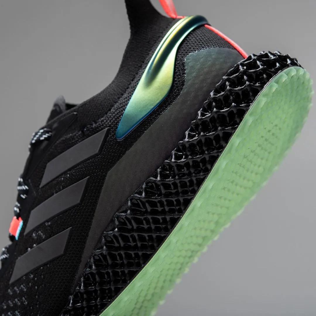从颠覆想象到习以为常,adidas4D跑鞋的过去现在与未来