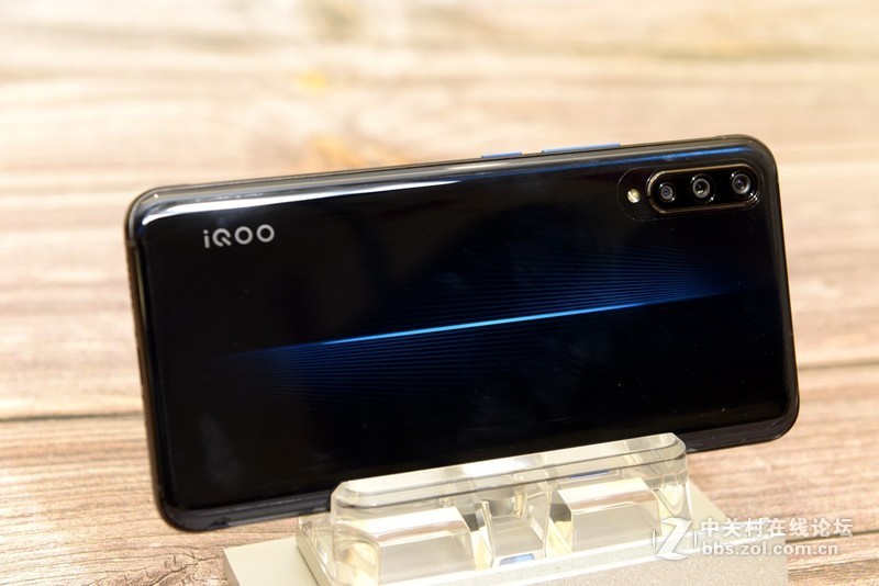 能流畅玩原神的iqoo手机,iqoo水桶机