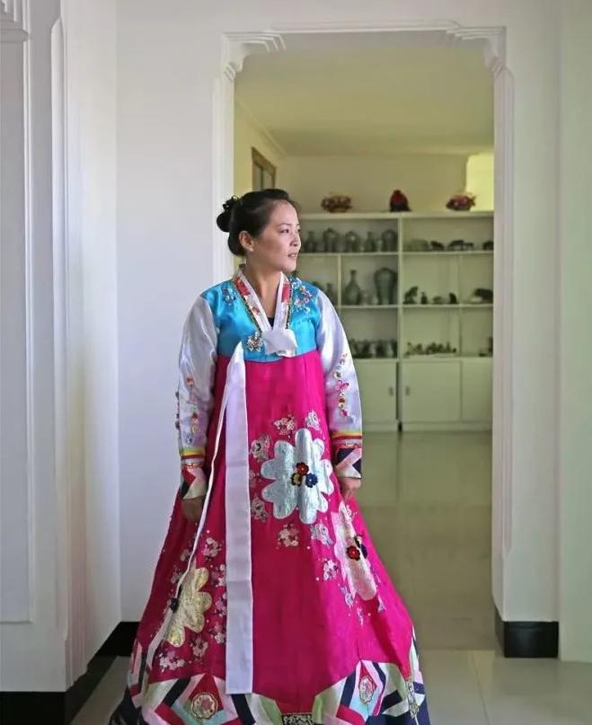 中国游客在朝鲜购物,朝鲜购物中国人必买