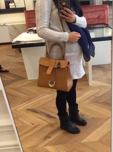 濂緢鍝佺墝delvaux,delvaux濂緢鍝佺墝