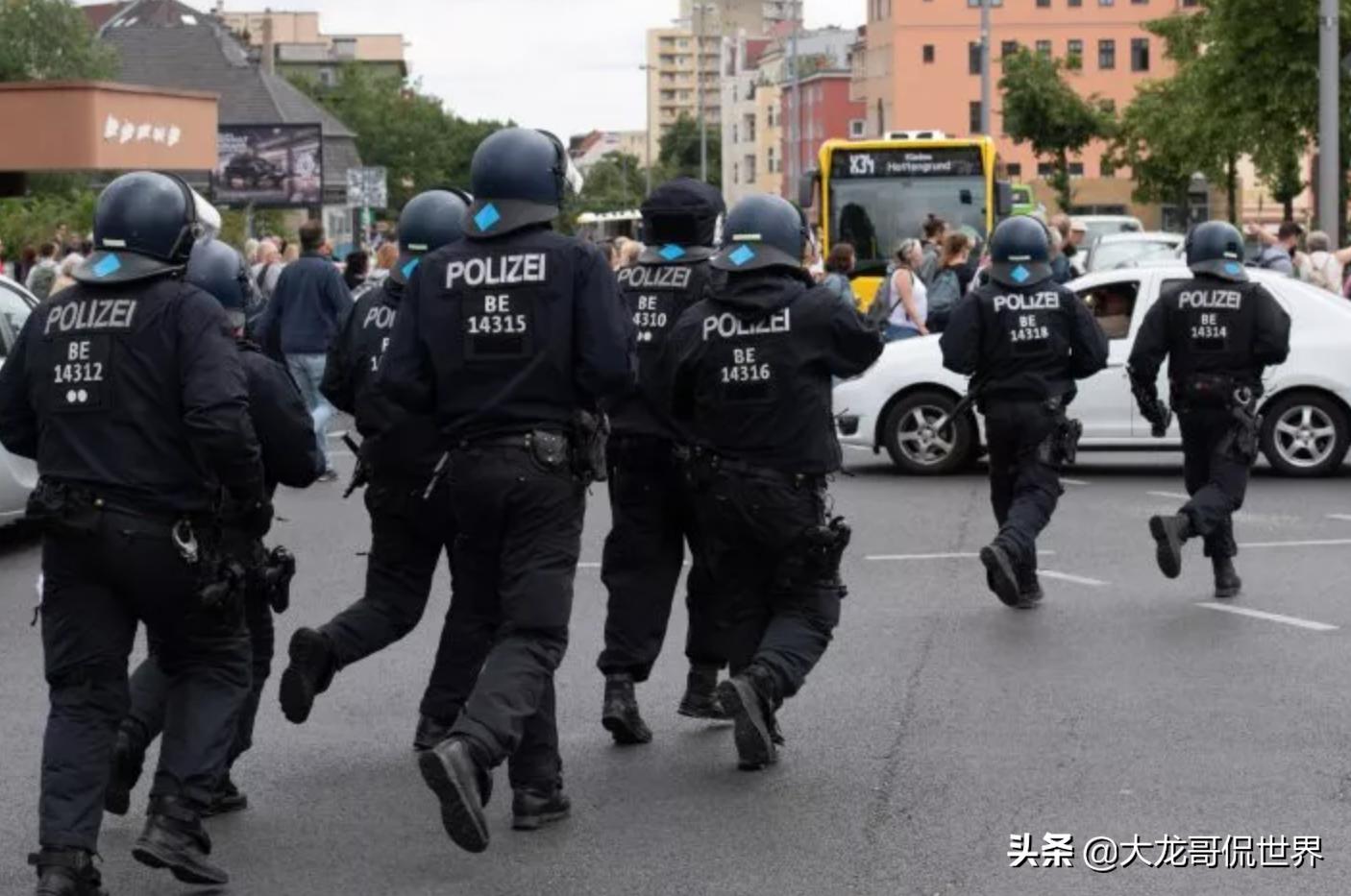 德国街头抗议者,德国警察打击骚乱